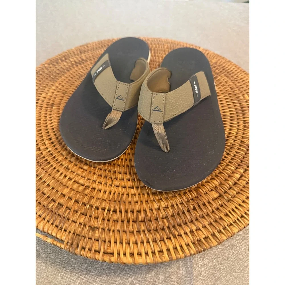 Reef‎ Kids Santa Ana Flip Flop Sandals Brown Tan Size 6 Big Kid CJ0344